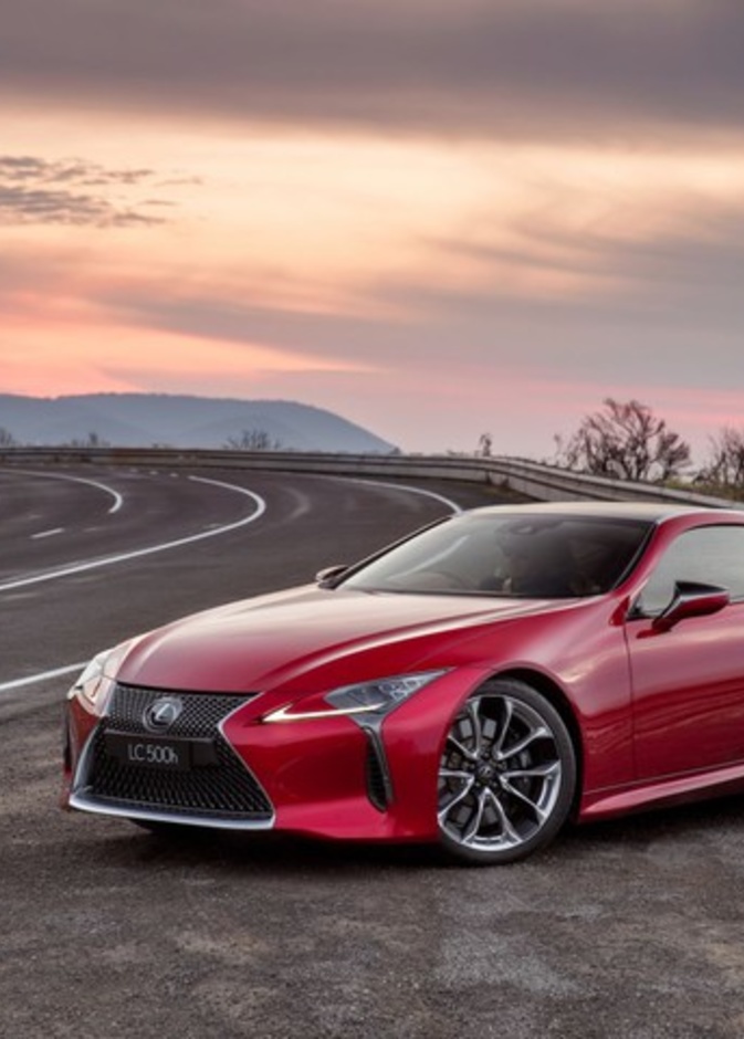 مواصفات سيارة لكزس القادمة