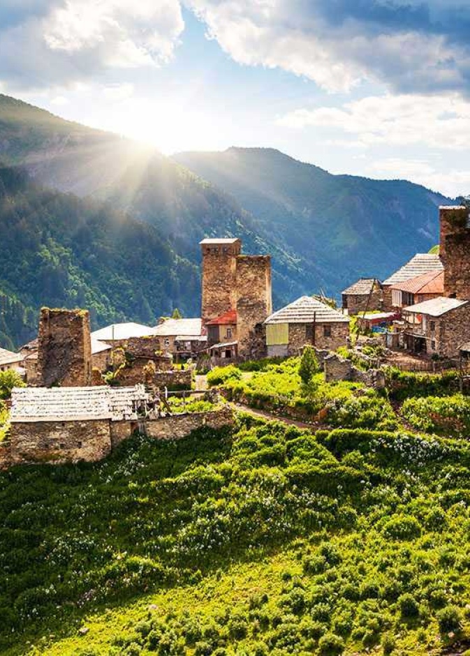 سفانيتي العريقة أعلى قرية اوروبية ومنطقة جبلية خضراء ساحرة 