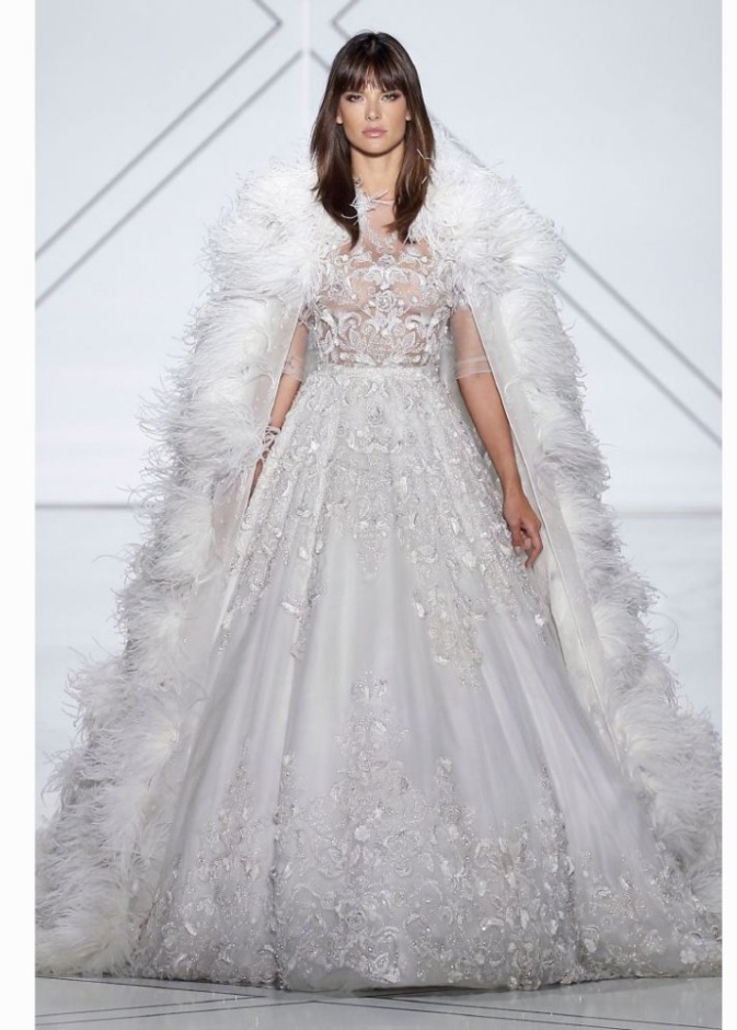 من مجموعة ريم عكرا لربيع 2018 فستان عرس