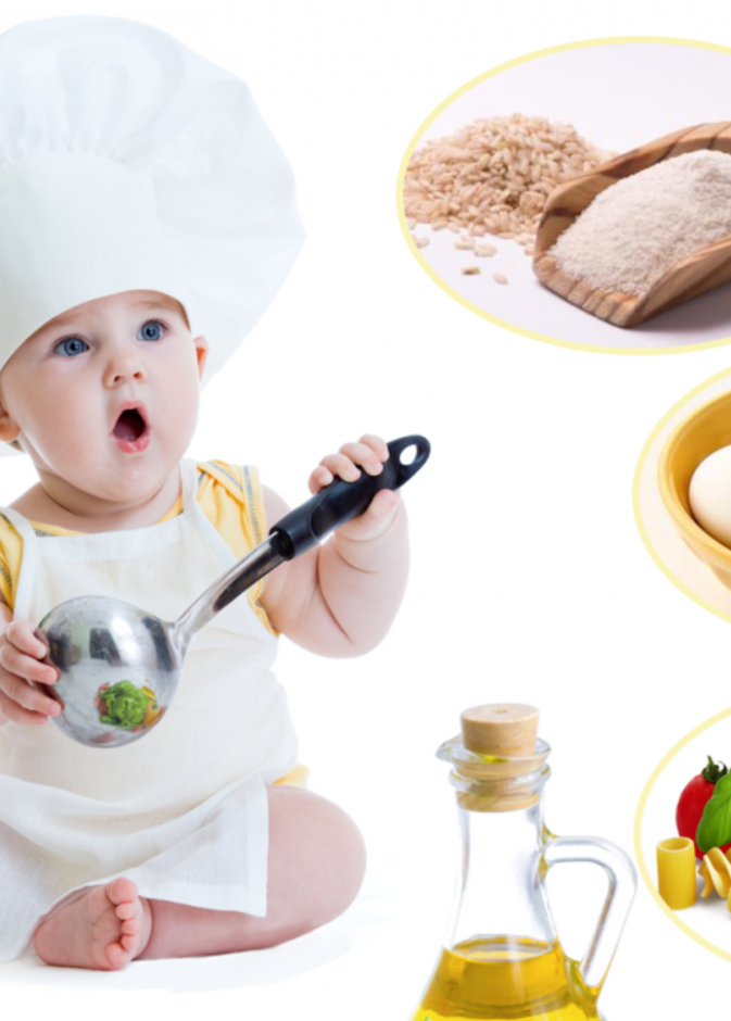 تقديم الوجبات مهروسة وسهلة البلع اثناء تغذة الطفل بعد عامه الاول