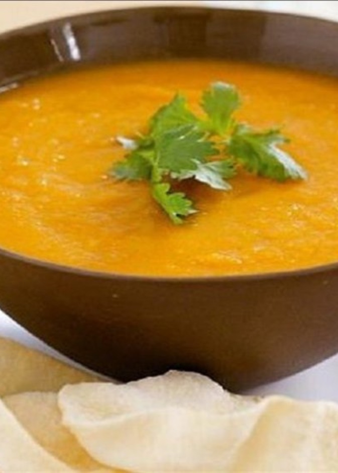 شوربة الزنجبيل مع الكركم الحارقة للدهون