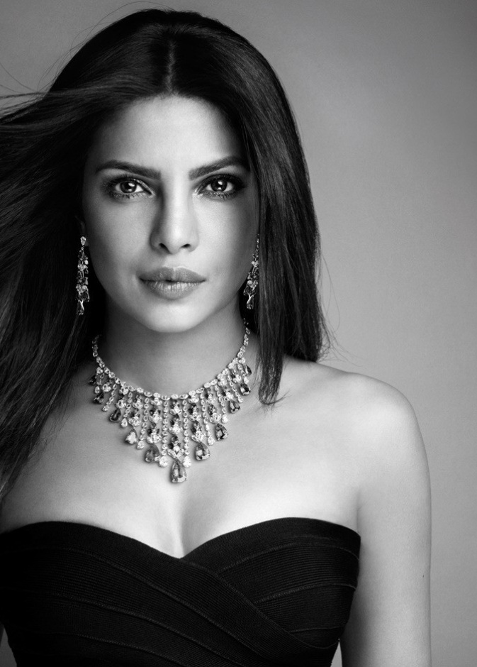 بريانكا تشوبرا ترتدي السواد تضامنا مع حركة Time’s Up