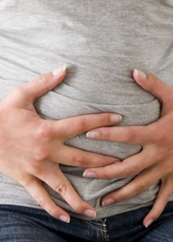 تخلصي من الإنتفاخ بأفضل المشروبات الصحية