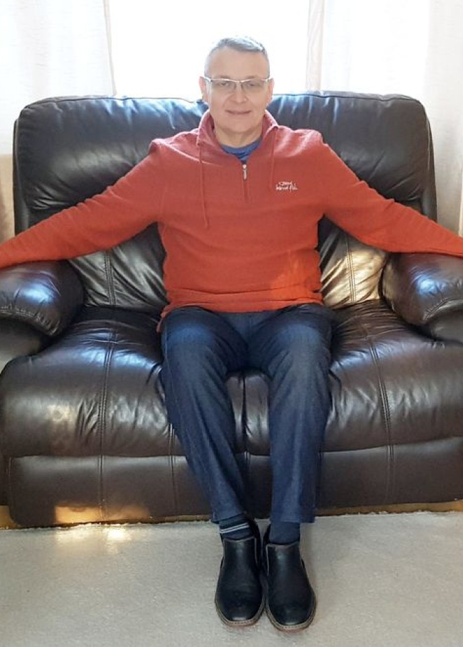 طوني هولاند خسر نصف وزنه بتناول الطعام الصحي