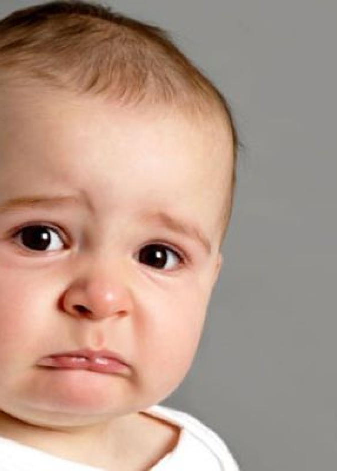 علاج احتقان الحلق عند الرضع