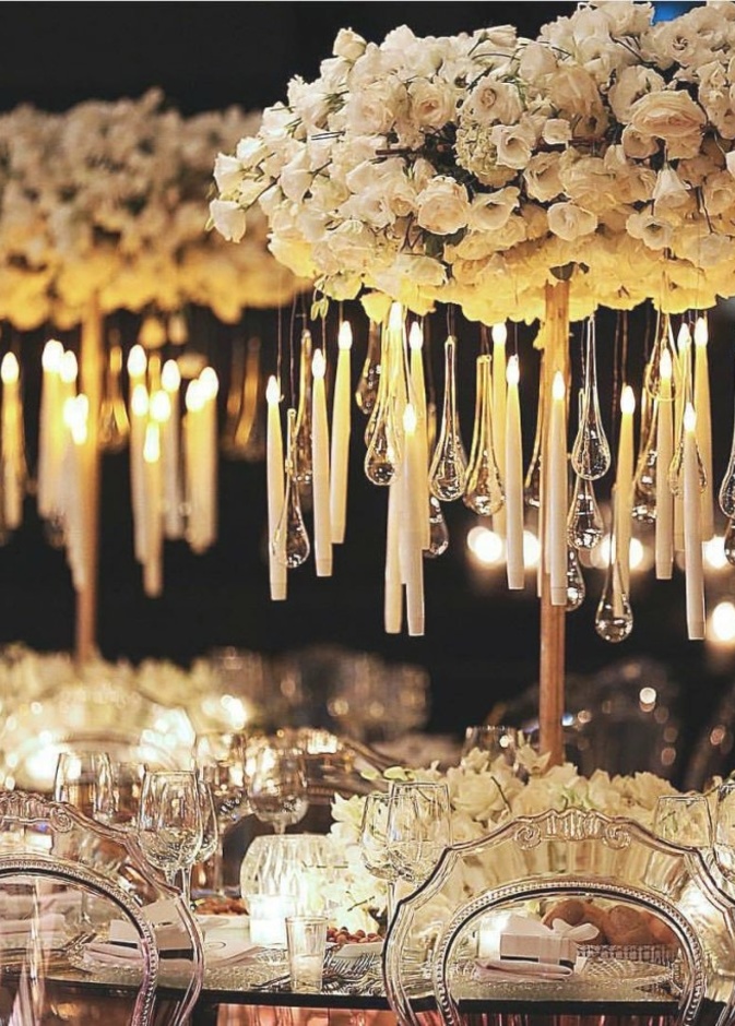 طاولة استقبال بالوورد والكريستال لزفاف 2018