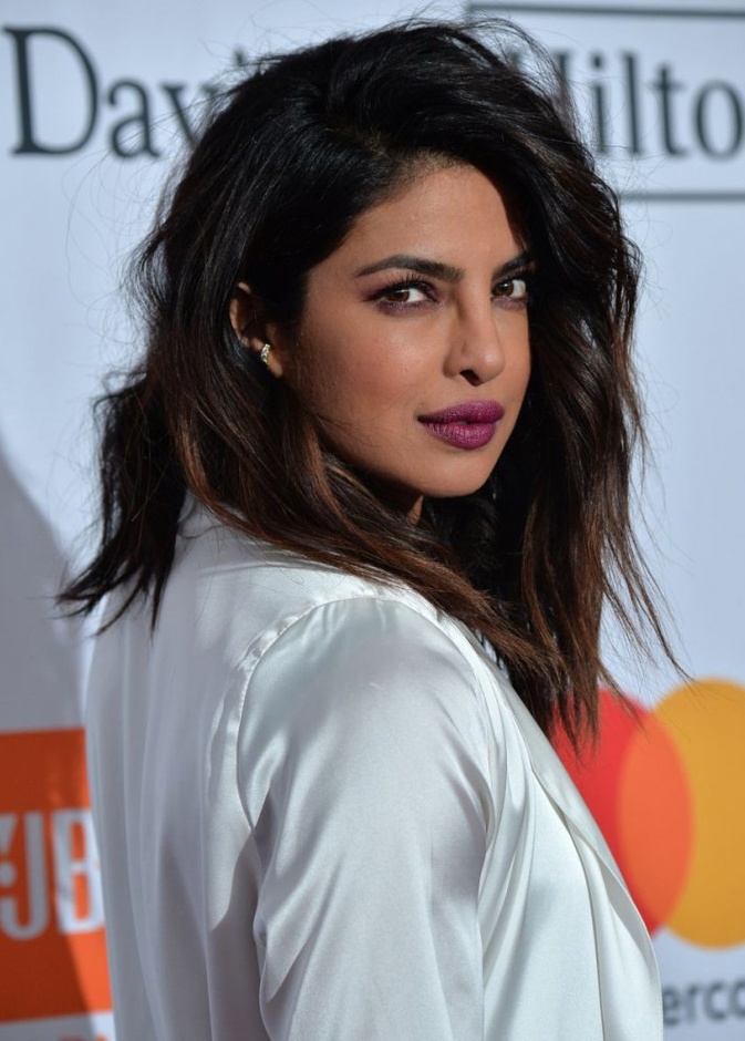  بريانكا تشوبرا تتألق في حفل ما قبل جرامي 2018