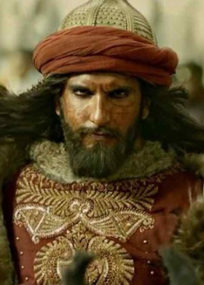 رانفير سينغ منشغل حاليا في العمل في فيلمه الجديد Gully Boy 