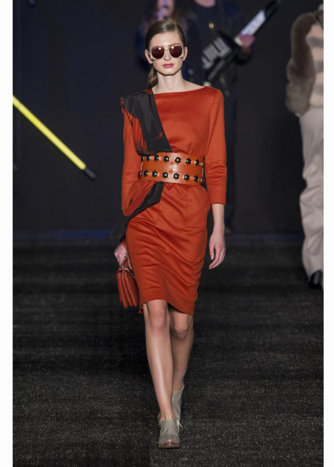 فستان راقي وانيق من badgley mischka