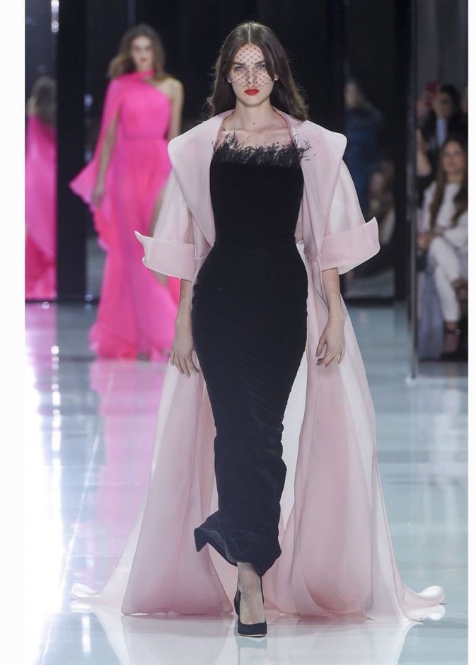Ralph&Russo جاكيت سهرة طويل باللون الزهري من