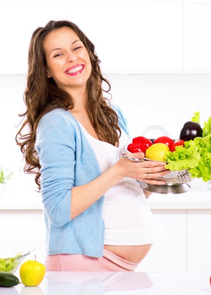 تتعدد أشكال وأنواع وطرق تحضير طبق السلطة فاحرصي على تناول ما يناسبك واستشيري طبيبك