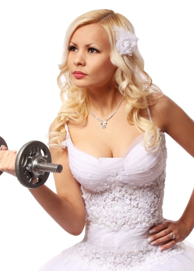 لا بد من تنحيف الذراعين قبل يوم الزفاف