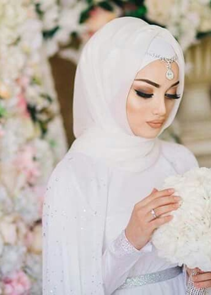 العروس الخليجية تبحث عن الاناقة والتميز في يوم زفافها