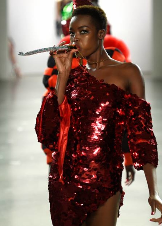 أجواء احتفالية طغت على عرض أزياء Christian Cowan خلال أسبوع الموضة في نيويورك لخريف وشتاء 2018