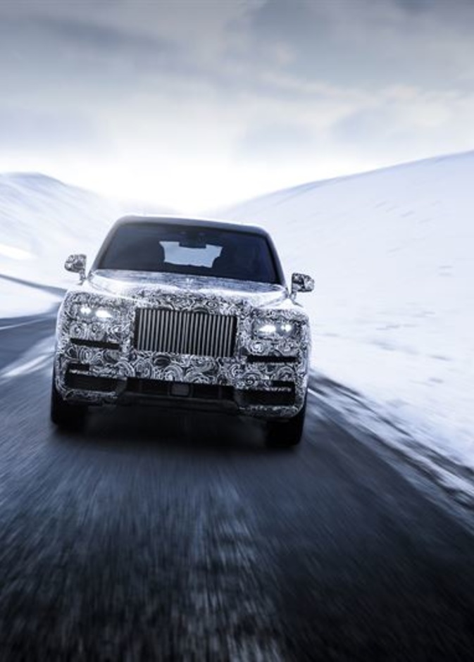 كولينان الاسم الرسمي لسيارة رولز-رويس الجديدة ذات الهيكل المرتفع