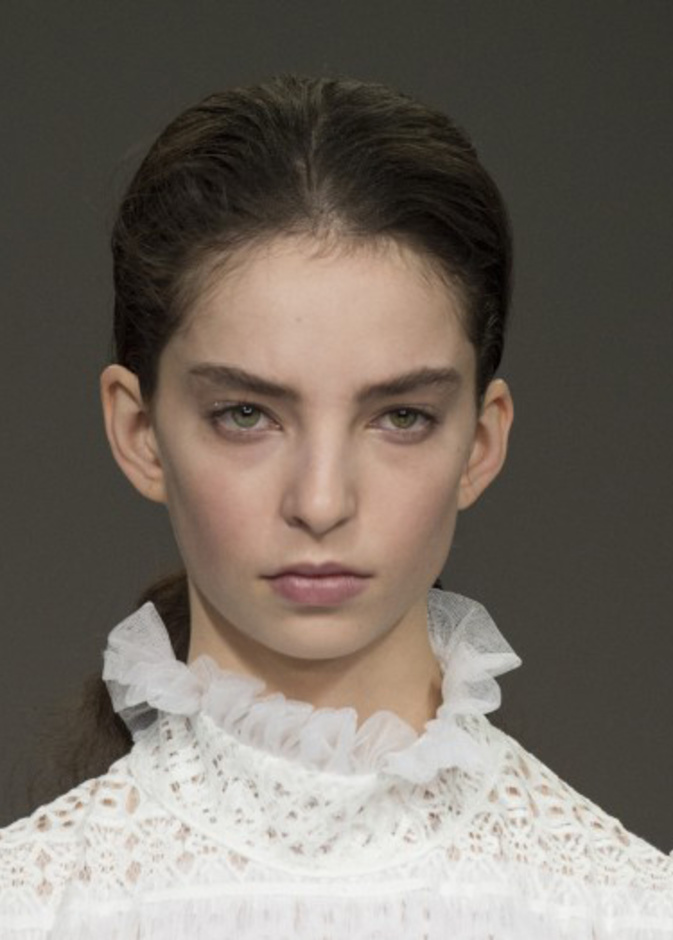 ملامح طبيعية في عرض ‏‎ Bora Aksu