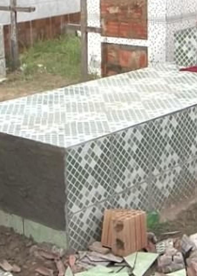 قصة مؤلمة لدفن امرأة حية