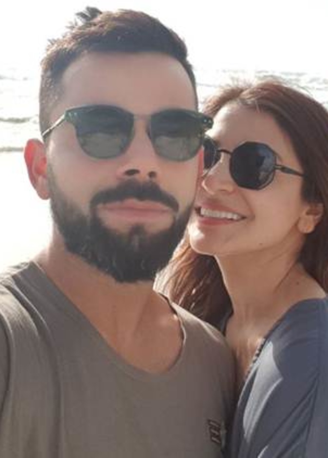 أنوشكا شارما وزوجها فيرات كولي يتبادلان التهاني