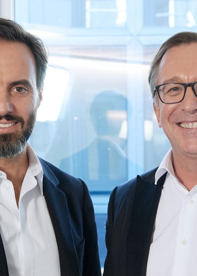 Jose Neves الرئيس التنفيذي لFarfetch  وBruno Pavlovsky مدير دار Chanel