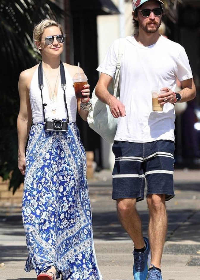 كيت هدسون وصديقها داني فوجيكاوا خلال نزهة سياحية في استراليا 