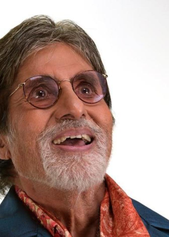 فريق من تويتر يزور أميتاب باتشان