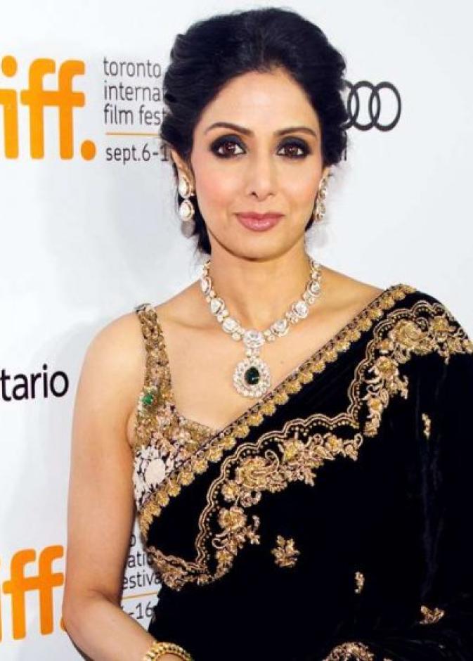 نيابة دبي تحقق في وفاة سريديفي