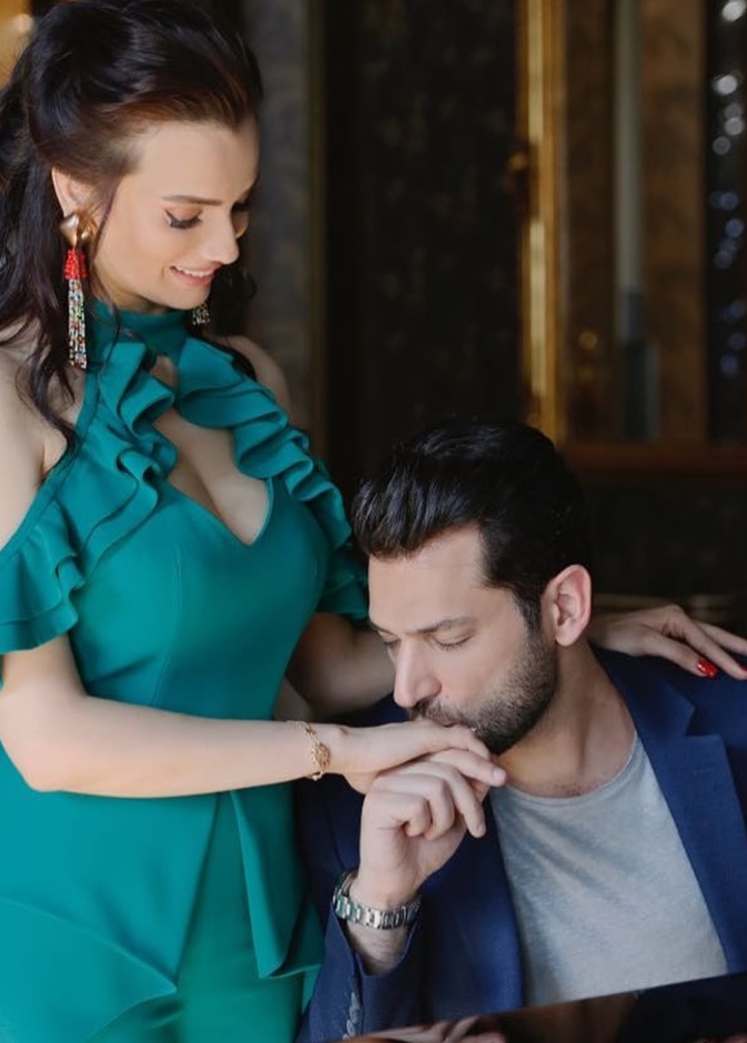 ايمان الباني ومراد يلدريم