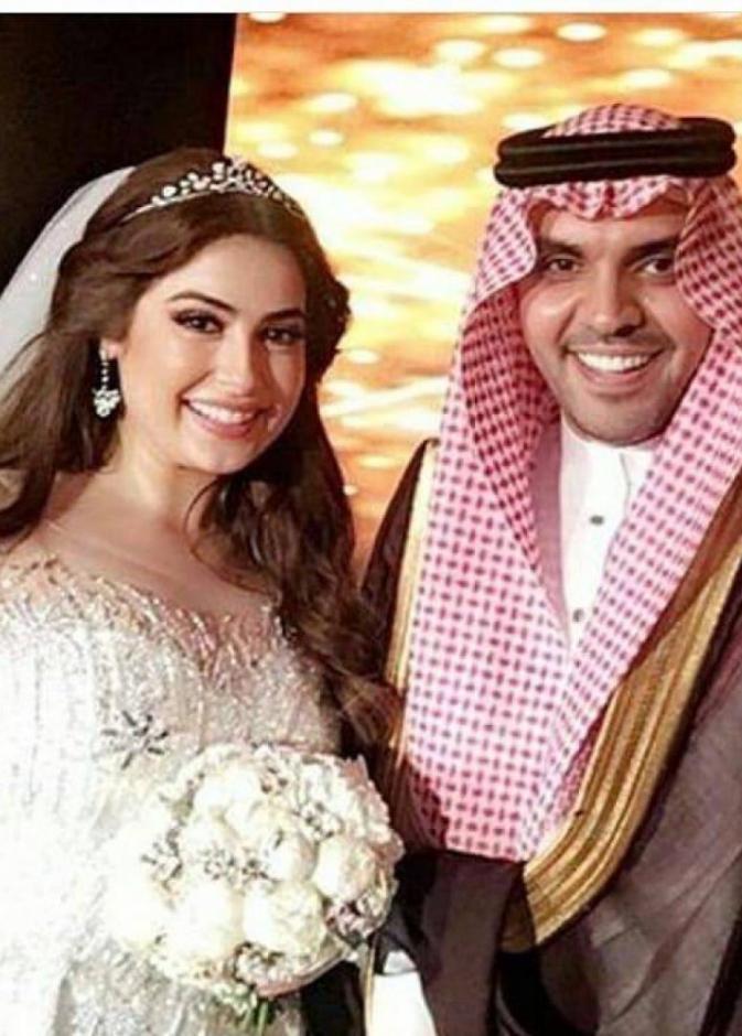 ريم احمد مع عريسها