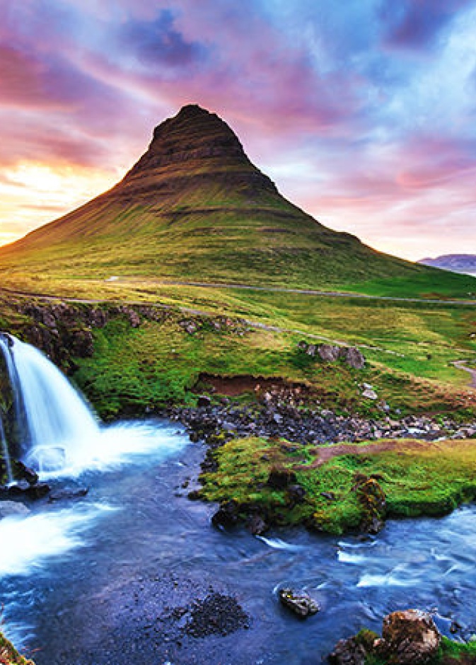 ظاهرة الشفق القطبي في ايسلاندا