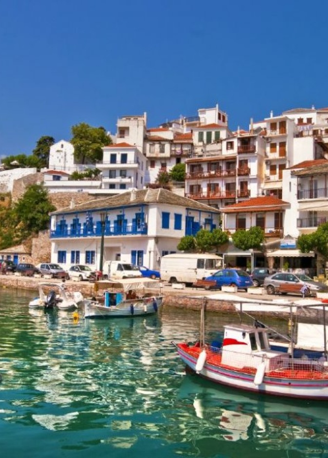 متعة السهر في كريت