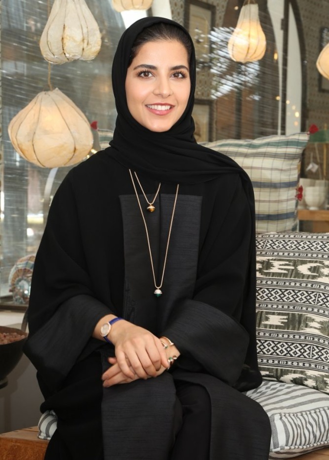 مهندسة التصميم الداخلي الإماراتية جواهر الخيّال