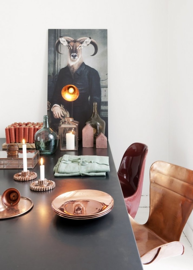 تصميم جهاز إنارة غرفة الطعام من الخشب و النحاس