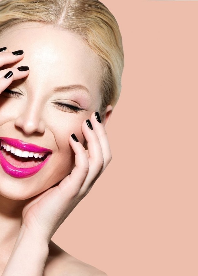 ننصحك بعدم تبييض اسنانك في مراكز التجميل