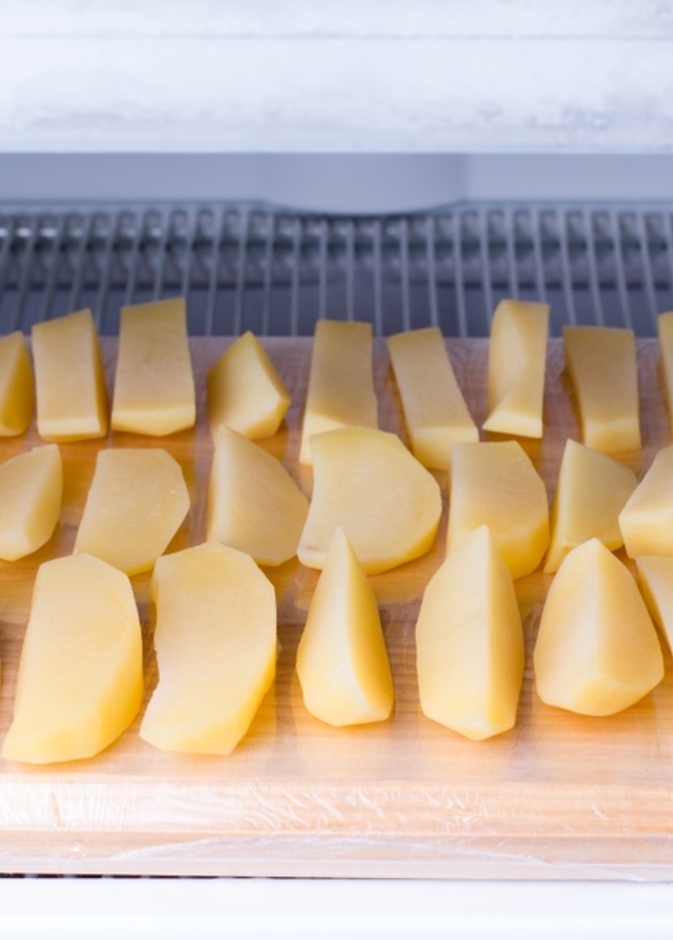 طريقة تخزين البطاطس في الفريزر