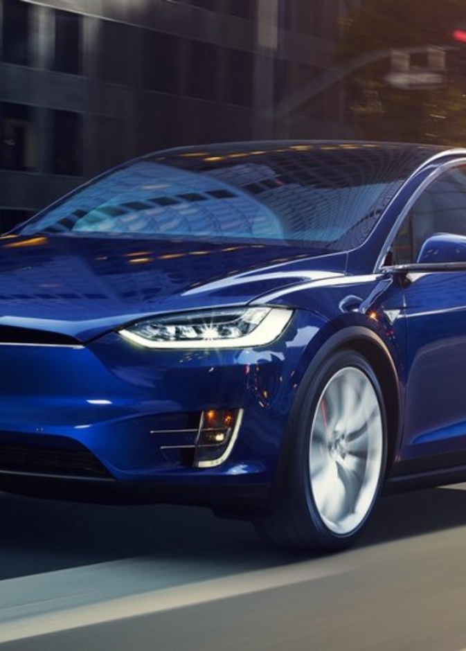 تسلا تستعيد 123 ألف سيارة بسبب الأعطال