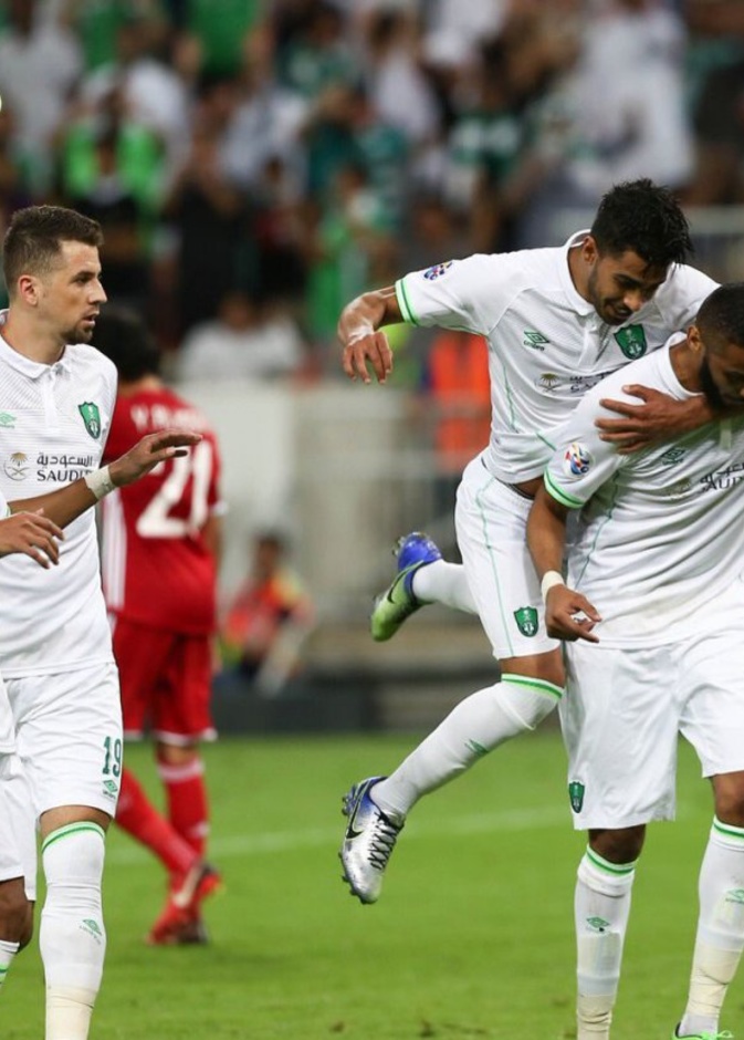 10 آلاف ريال لكل لاعب في أهلي جدة.