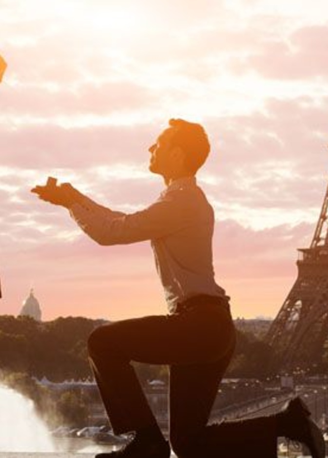 ينجذب مولود الحمل الى الكاريزما التي يتمتع بها مولود برج الاسد