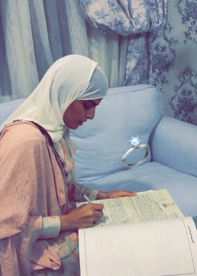 سارة الودعاني تحتفل بملكتها