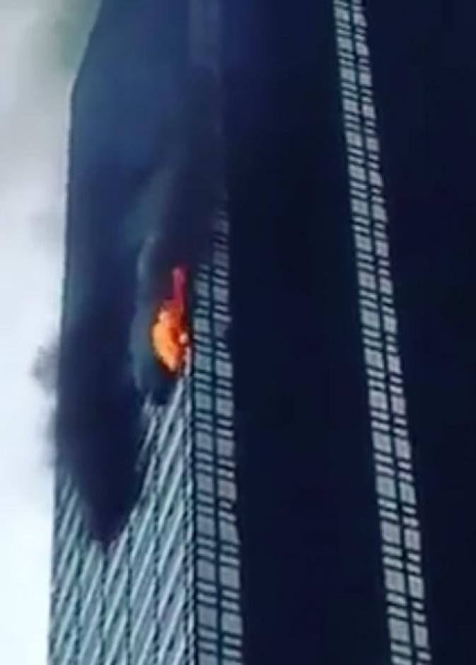 وفاة شخص واحد في حريق برج ترامب في منهاتن