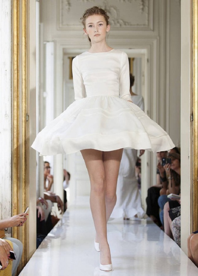 فساتين زفاف قصيرة من viktor & rolf