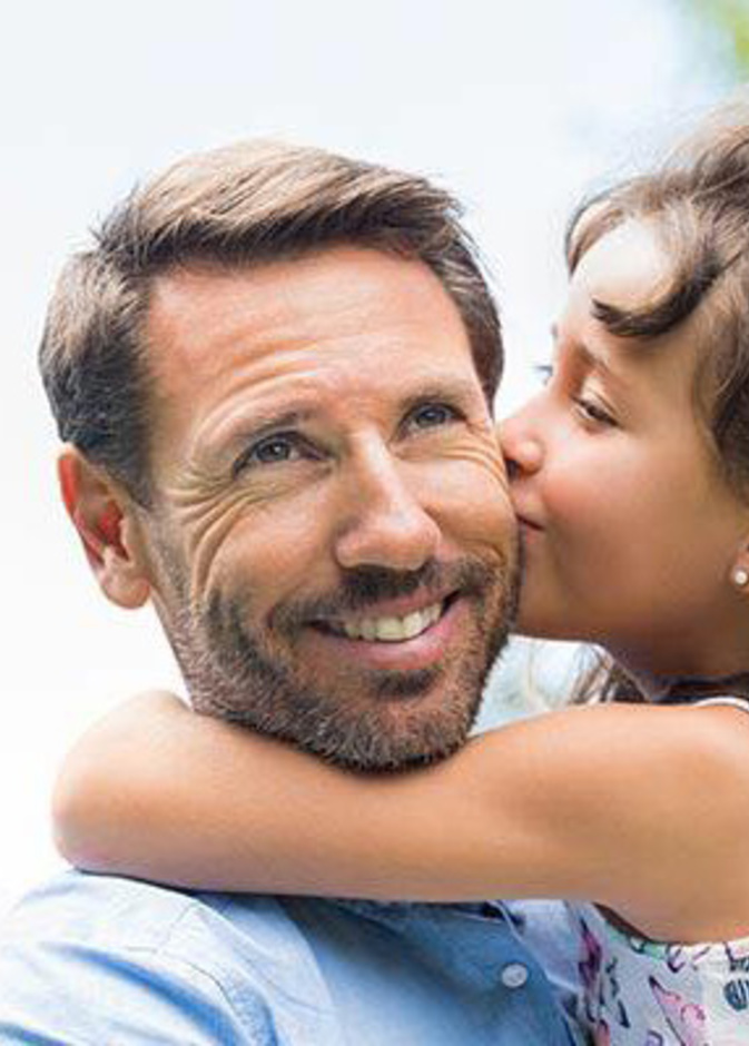 كيف يكون الأب صديق ابنته