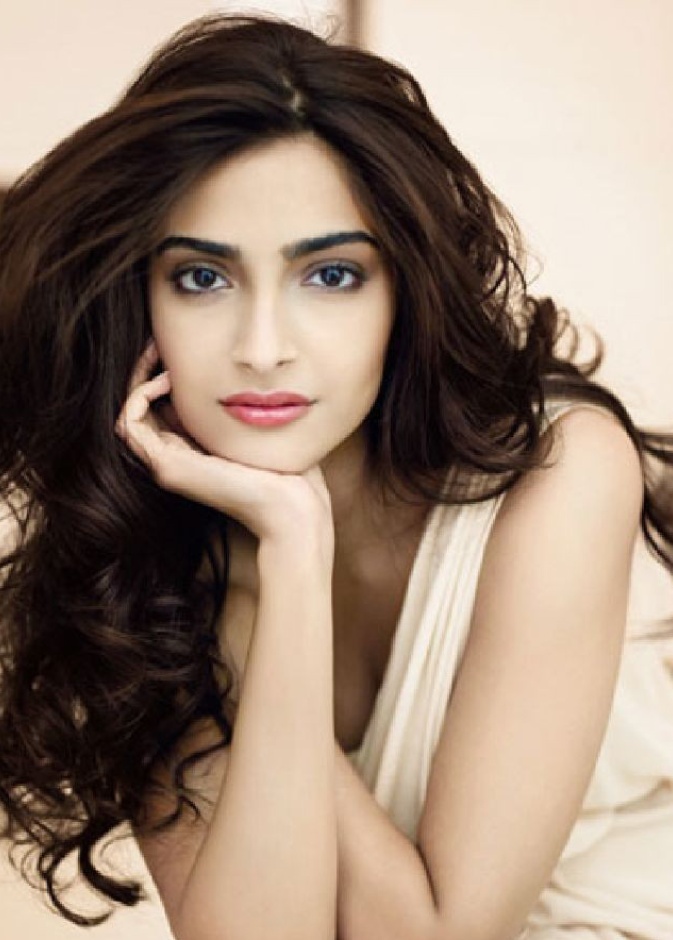 سونام كابور تحتفل بزفافها في 29 ابريل.