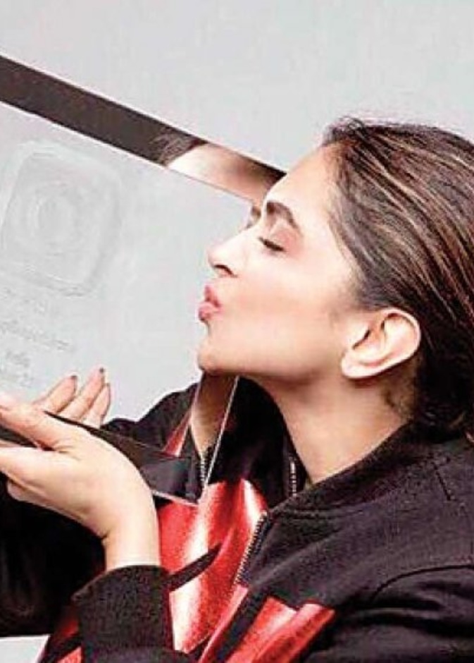 ديبيكا بادوكون من أنجح نجمات بوليوود في شباك التذاكر