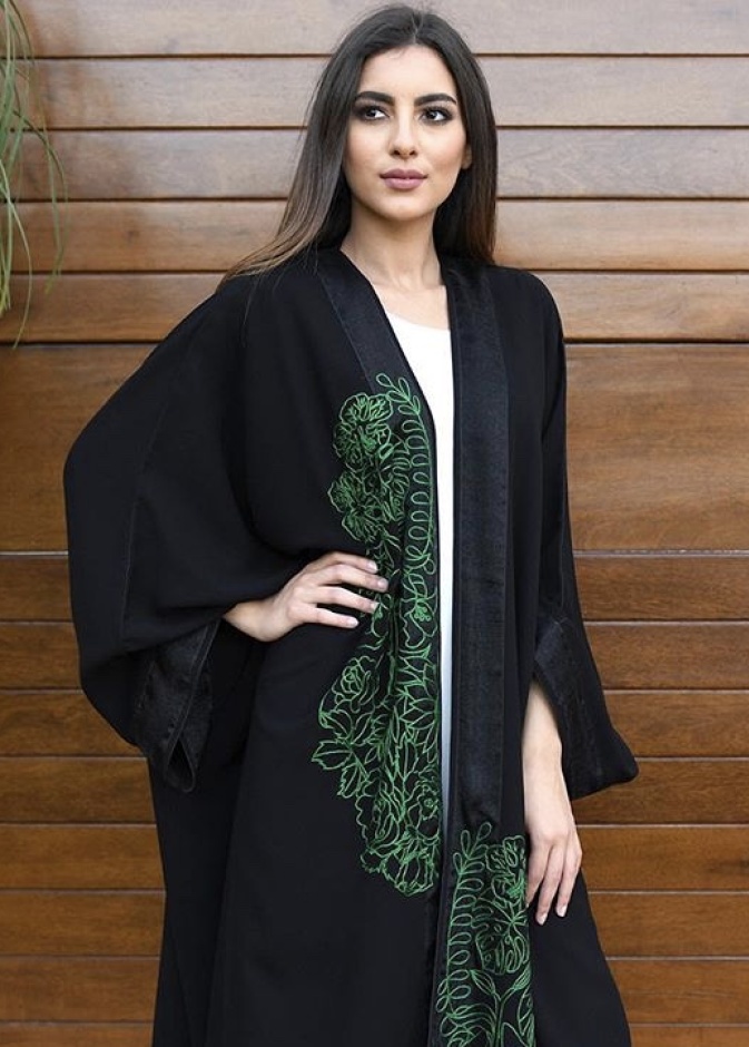 Shehana Design عباية مطرزة من