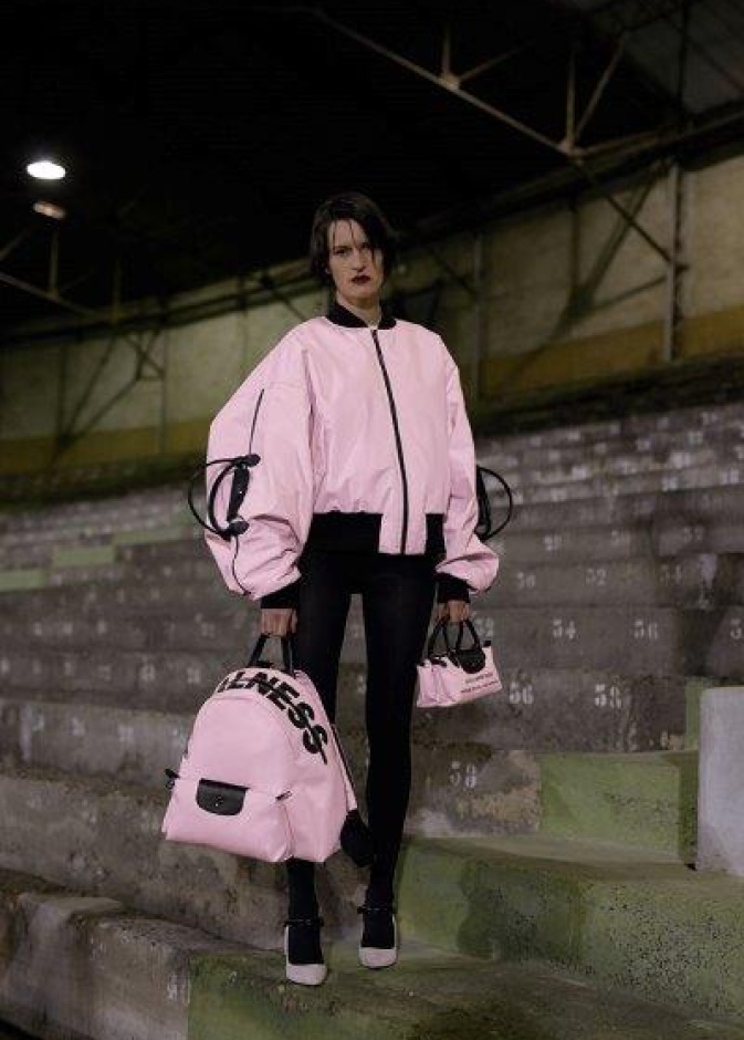 مجموعة Longchamp من شاين أوليفر تحمل مفهوم معدات السفر إلى عصر جديد