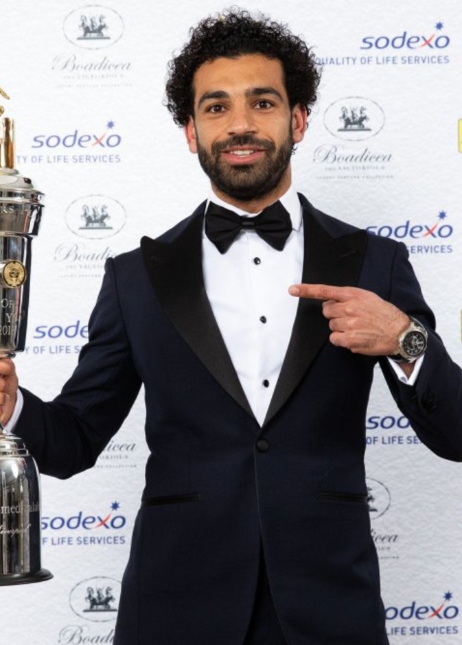 محمد صلاح يفوز بجائزة أفضل لاعب في الدوري الإنجليزي