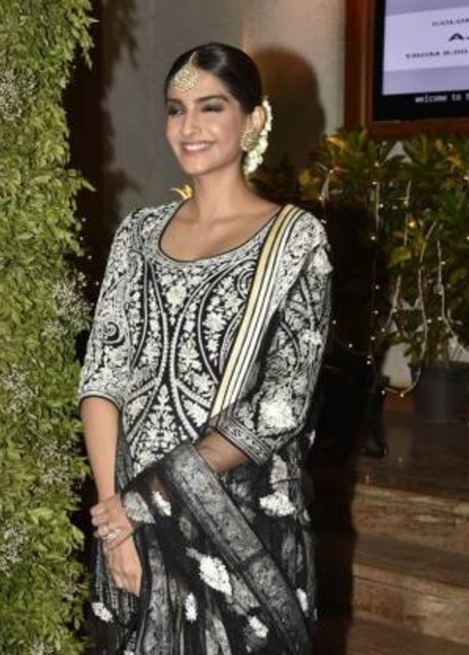 نجوم بوليوود يحضرون حفل زفاف في دلهي