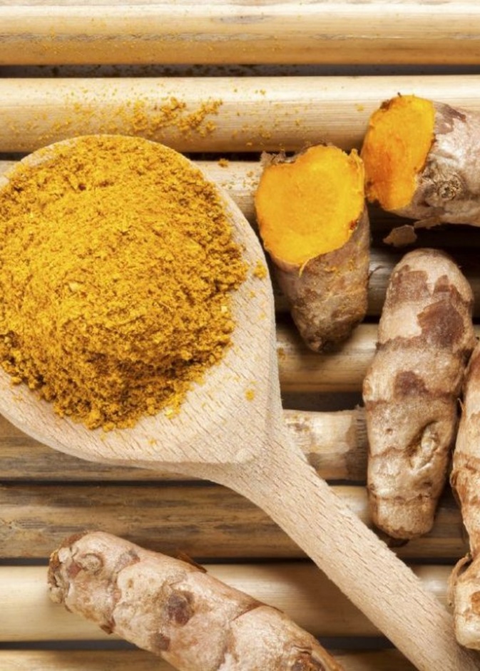 مشروب الكركم عامل مساعد قوي في تخسيس الكرش أثناء الرجيم