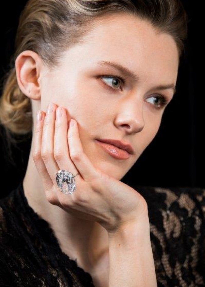 خاتم Fancy light yellowish brown diamond