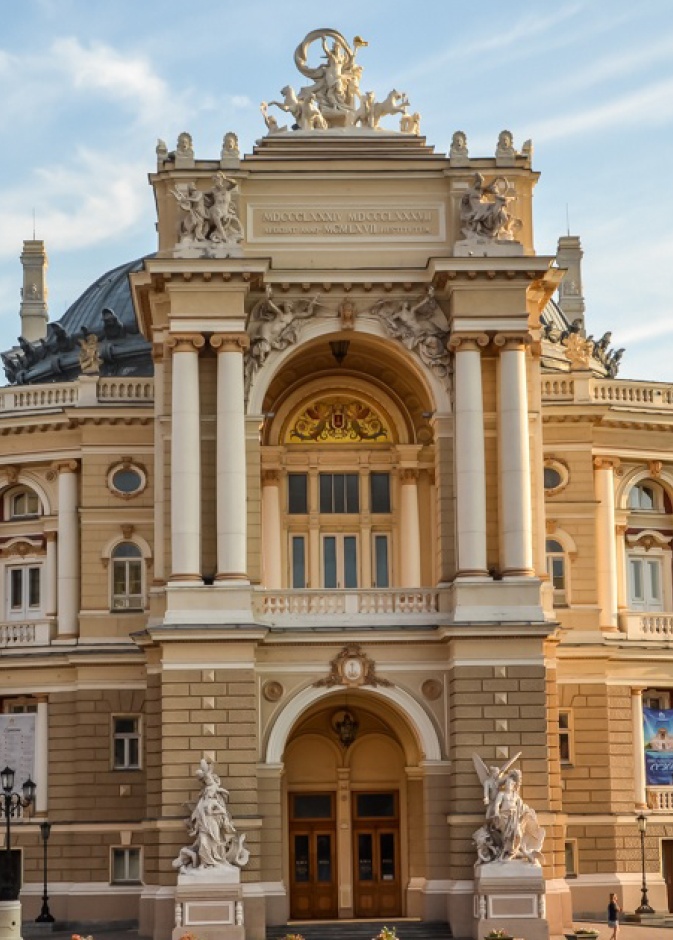 مجمع كنائس ومعابد لافرا كييف